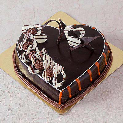 1 kg Heart Shape Chocolate Cake(Eggless)